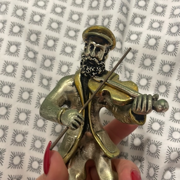 💙 Judaica 925 SC Craftsman Fiddler Violinist Figure approximately 7 inches Tall - Picture 7 of 8